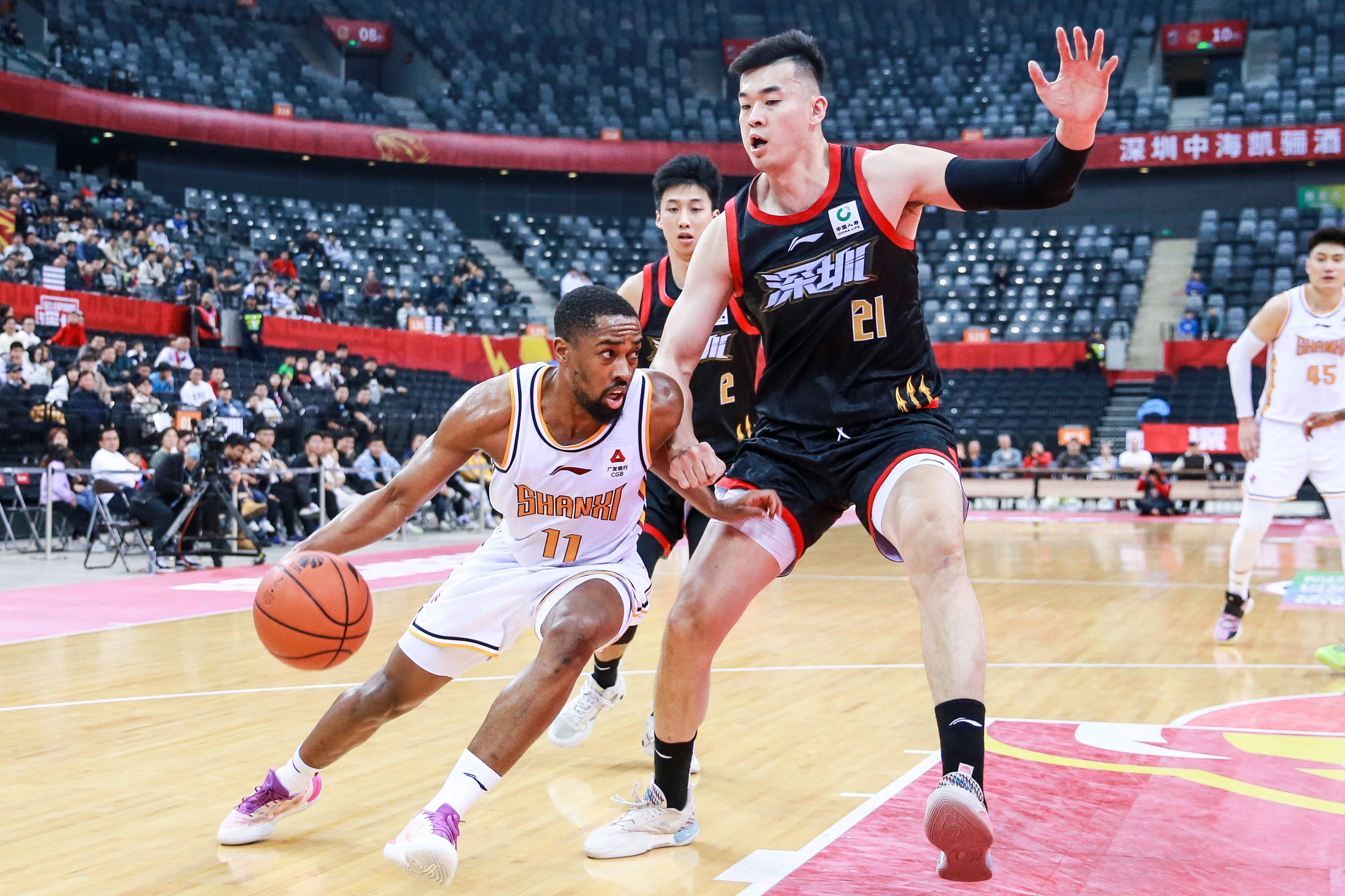 隐藏着年轻 隐藏着年轻